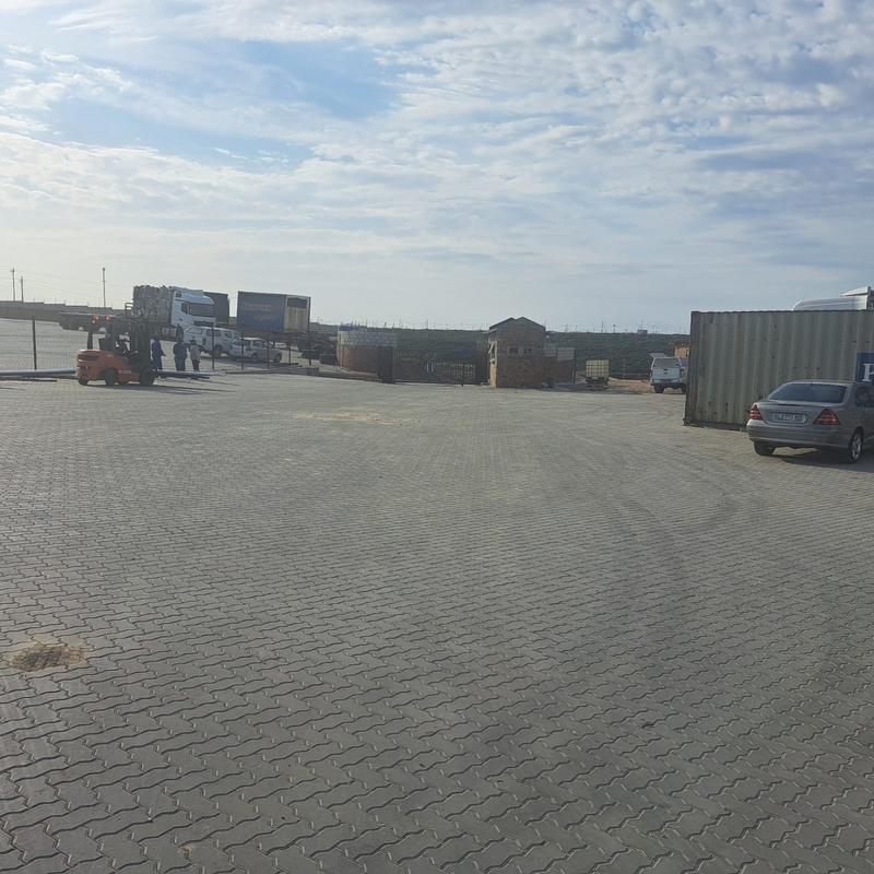 To Let commercial Property for Rent in Markman Industrial Eastern Cape